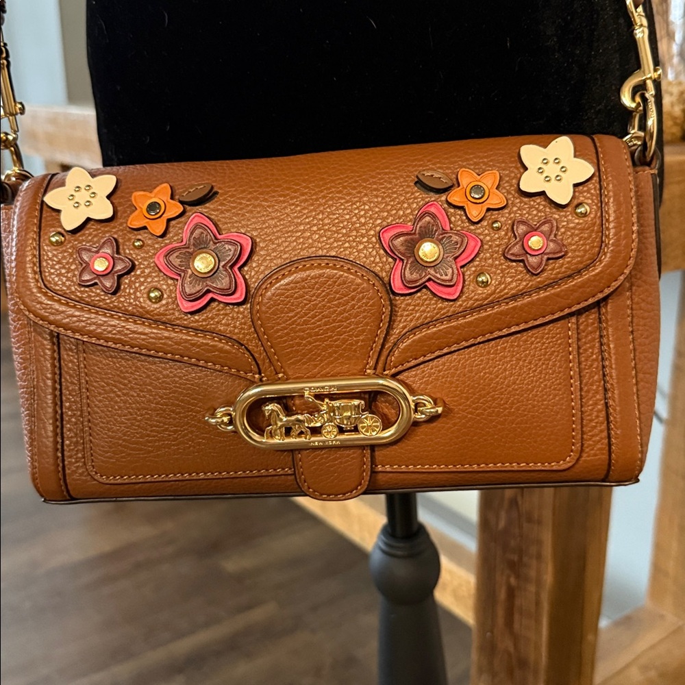 EUC Coach Jade Shoulder Bag with Daisy Appliqué and Detachable Crossbody Strap